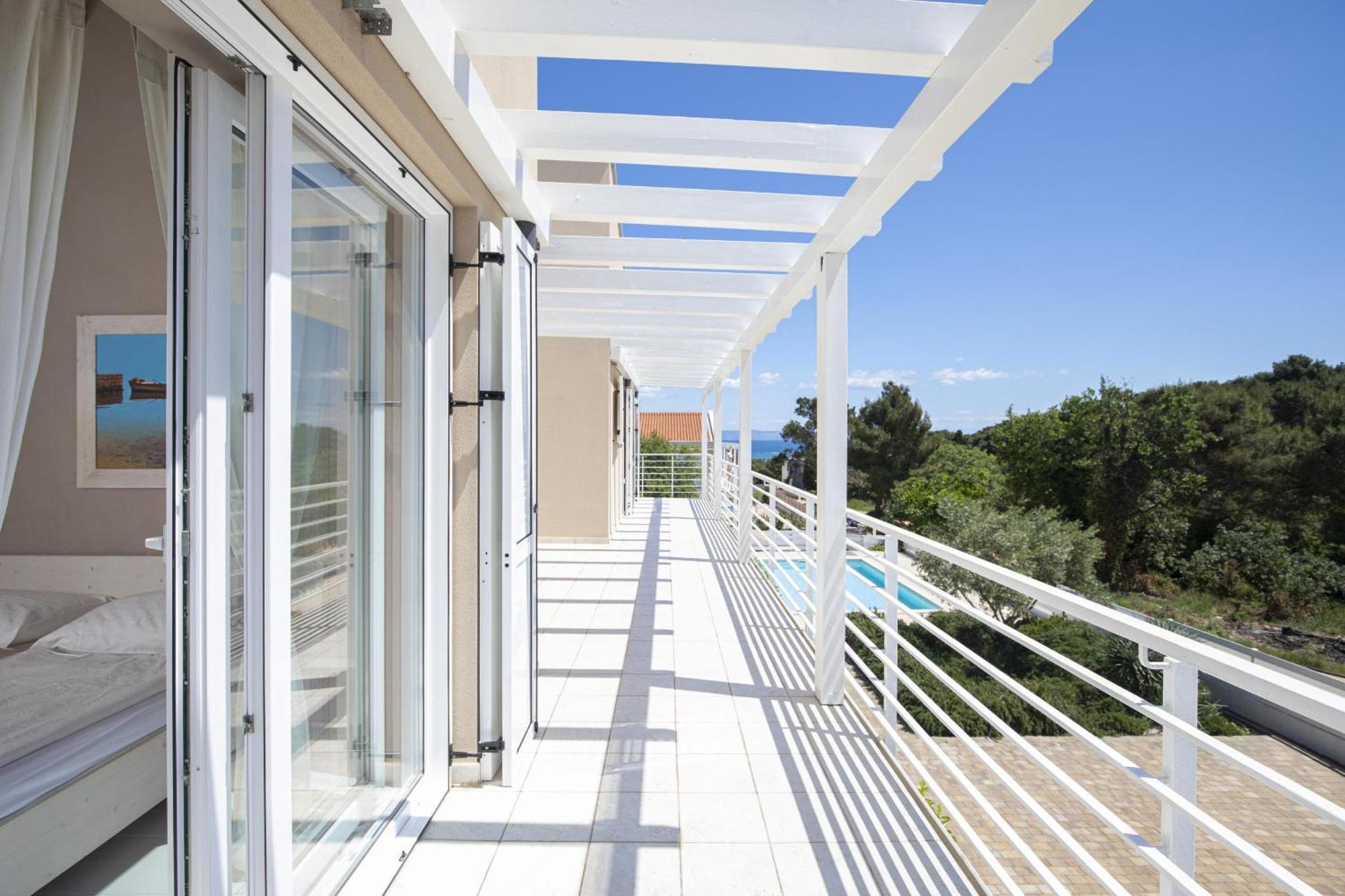 Villa Bella - Beautiful And Modern House With Pool, Souna, Jacuzzi & Playground, Liznjan - Istra Zewnętrze zdjęcie